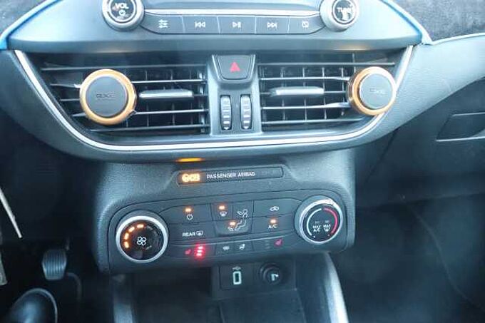 Ford Focus 2,0 EcoBlue Cool & Connect Turnier*CAM*Win