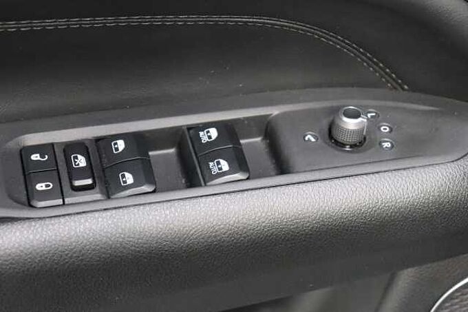 Jeep Compass 1.5l GSE T4 48V e-Hybrid Limited DCT*360