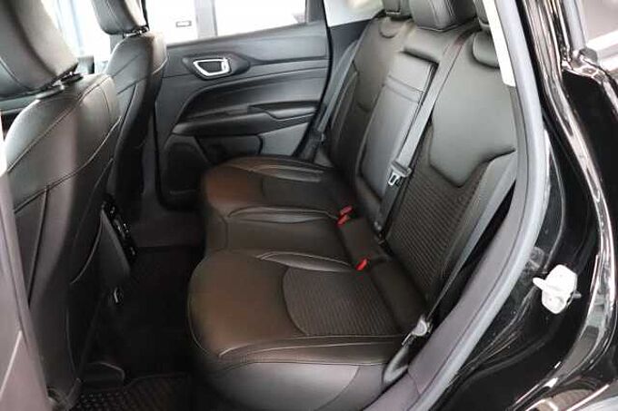 Jeep Compass 1.5l GSE T4 48V e-Hybrid Limited DCT*360