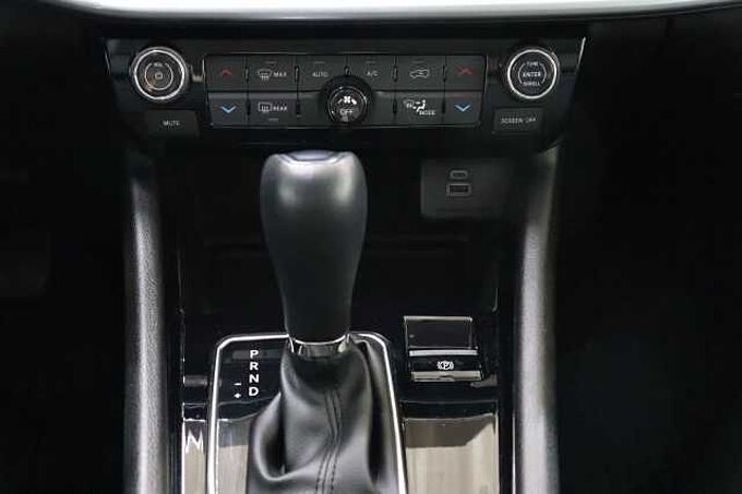 Jeep Compass 1.5l GSE T4 48V e-Hybrid Limited DCT*360