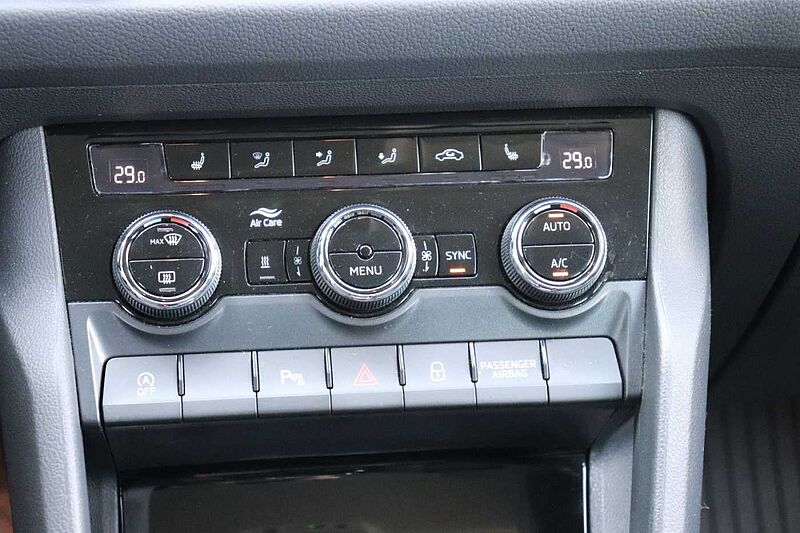 SKODA Kodiaq 2.0 TSI DSG 4x4 STYLE*Standheizung*NAVI*