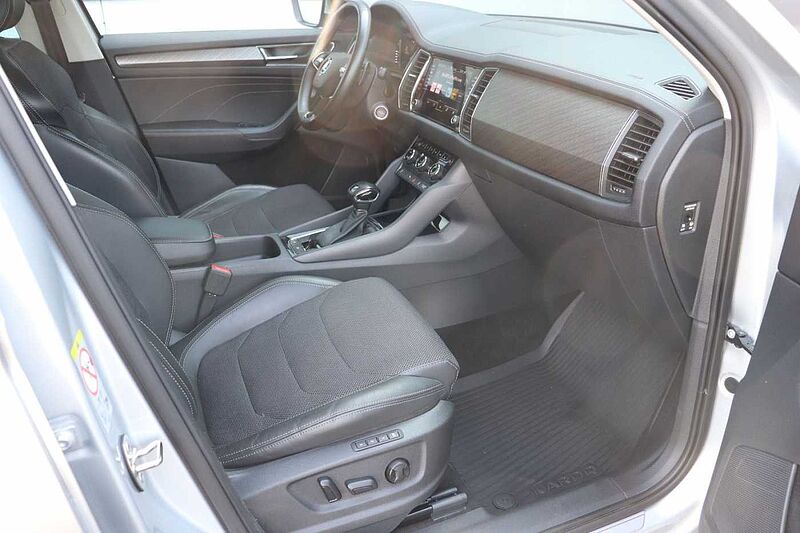 SKODA Kodiaq 2.0 TSI DSG 4x4 STYLE*Standheizung*NAVI*