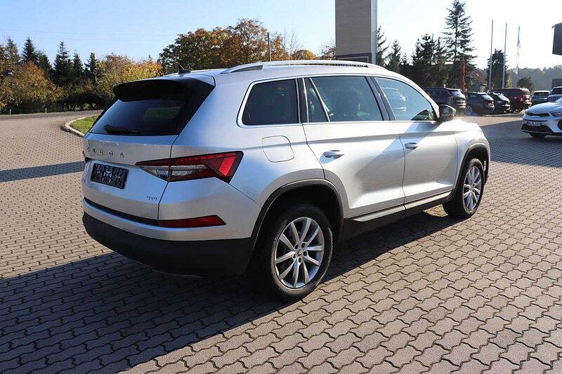 SKODA Kodiaq 2.0 TSI DSG 4x4 STYLE*Standheizung*NAVI*