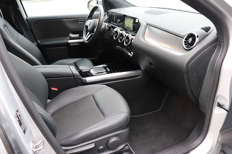 Mercedes-Benz GLA 200 d 4MATIC DCT*Standheizung*LED*NAVI*PDC