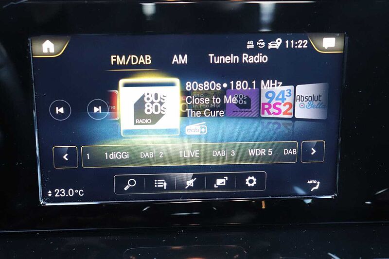 Mercedes-Benz GLA 200 d 4MATIC DCT*Standheizung*LED*NAVI*PDC