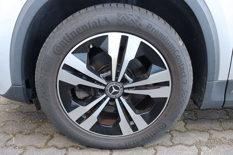 Mercedes-Benz GLA 200 d 4MATIC DCT*Standheizung*LED*NAVI*PDC