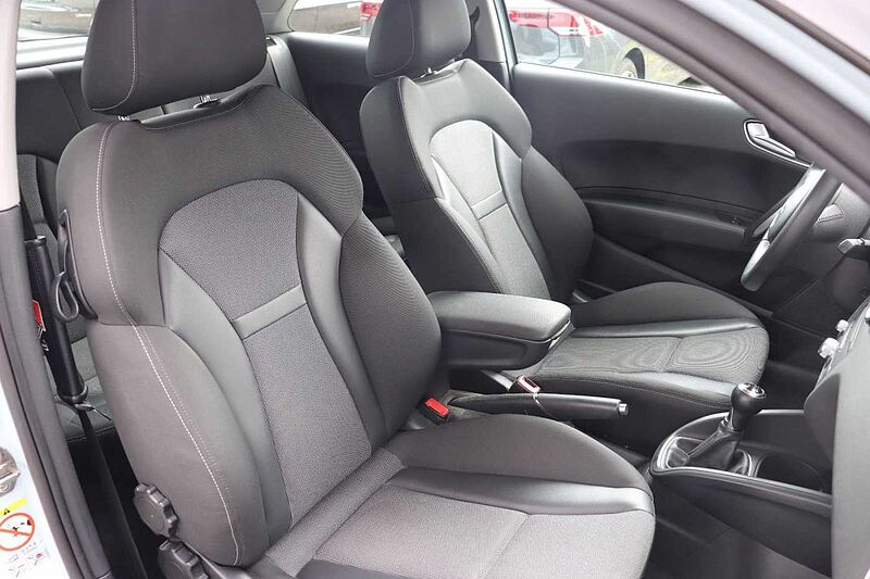 Audi A1 1.2 TFSI Ambition*Navi*PDC*Sitzheizung*