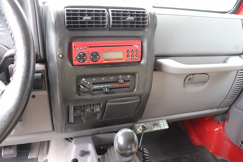 Jeep Wrangler 2.5 Sport*Offroad Umbau*Webasto*AHK*