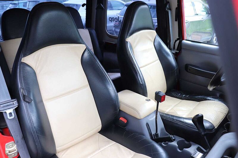 Jeep Wrangler 2.5 Sport*Offroad Umbau*Webasto*AHK*