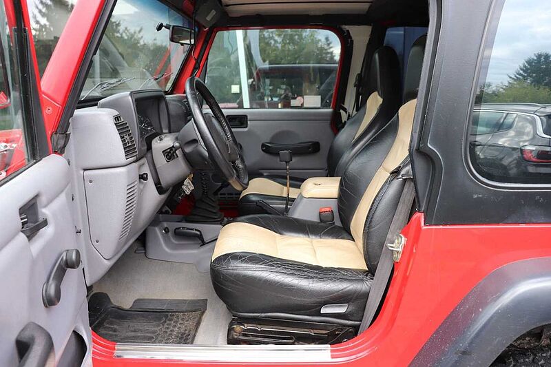 Jeep Wrangler 2.5 Sport*Offroad Umbau*Webasto*AHK*