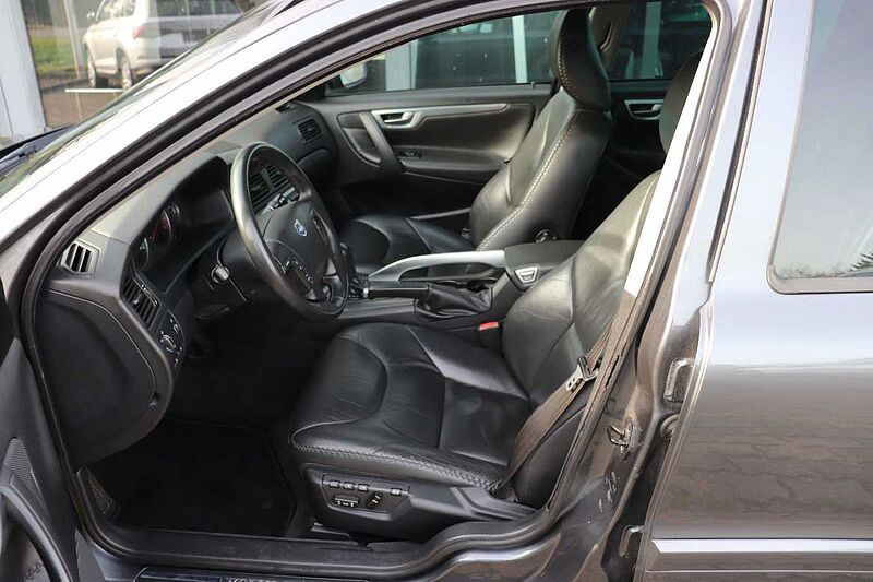 Volvo XC 70 D5 AWD Summum