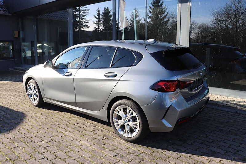 BMW 120 1 Limousine Steptronic*Kamera*SHZ*