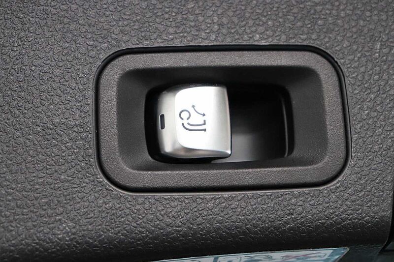 Mercedes-Benz C 220 d T Autom. *Top Zustand! *el. AHK *Allwetter*