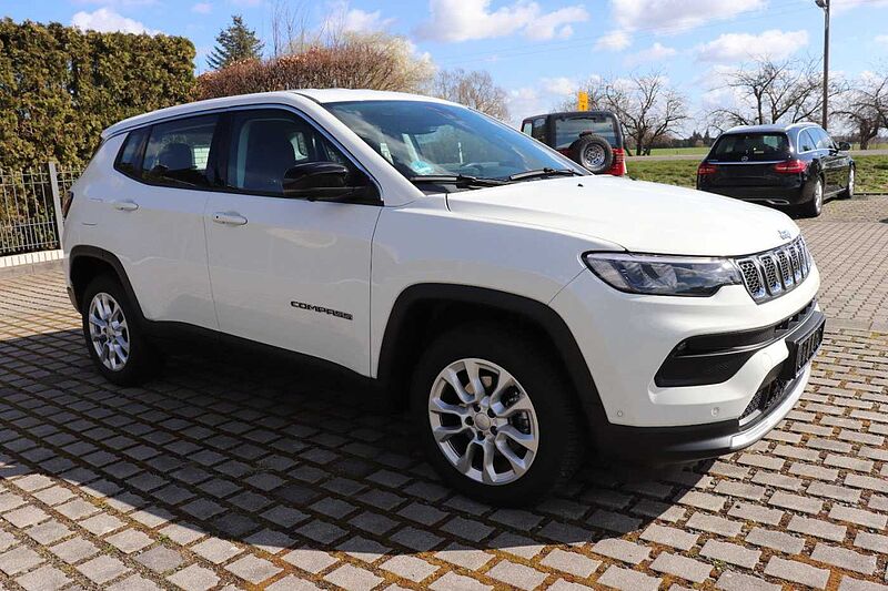Jeep Compass 1.5l GSE 48V e-Hybrid Altitude DCT*360&deg;*