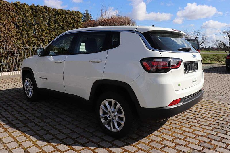 Jeep Compass 1.5l GSE 48V e-Hybrid Altitude DCT*360&deg;*